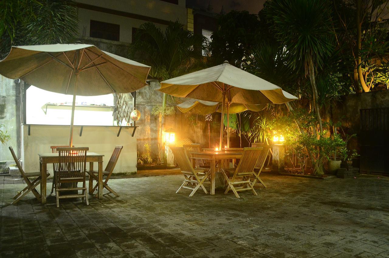 Budget Door Legian Inn Кута Екстериор снимка